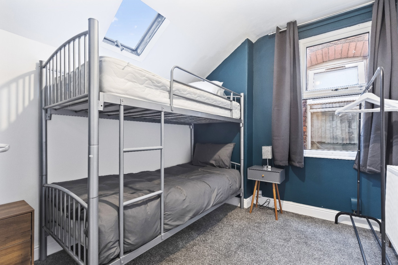 City Centre House, Free Parking, Sleeps up to 13 in Radford Blvd, Radford, Nottingham NG7 3BS, UK - Property image 32 - VivreStays