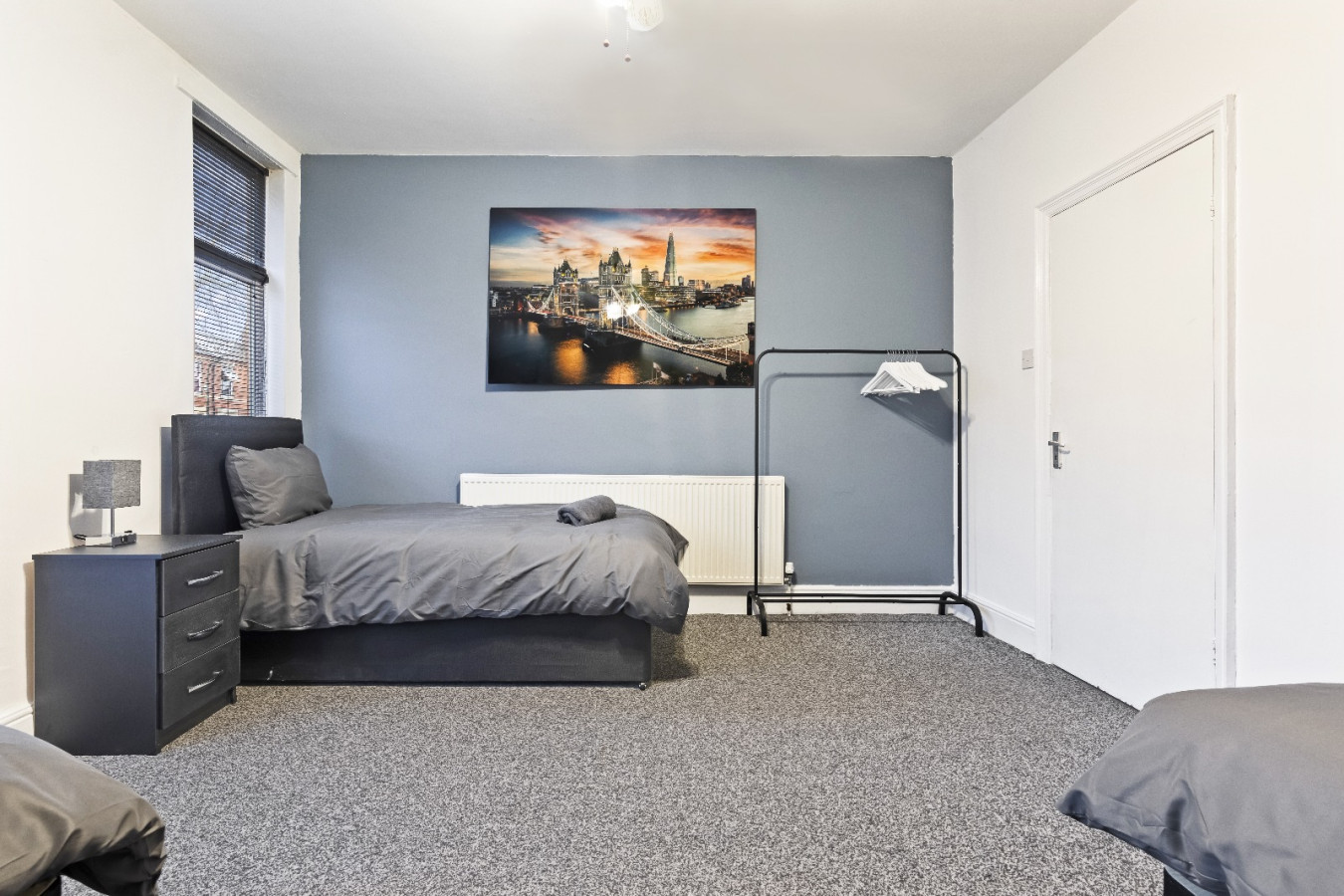 City Centre House, Free Parking, Sleeps up to 13 in Radford Blvd, Radford, Nottingham NG7 3BS, UK - Property image 18 - VivreStays