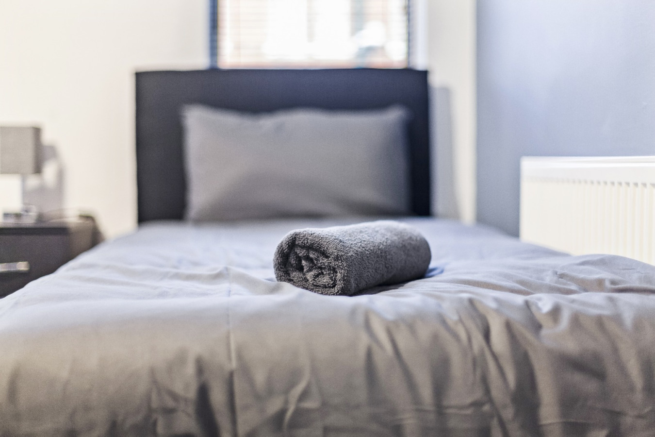 City Centre House, Free Parking, Sleeps up to 13 in Radford Blvd, Radford, Nottingham NG7 3BS, UK - Property image 6 - VivreStays