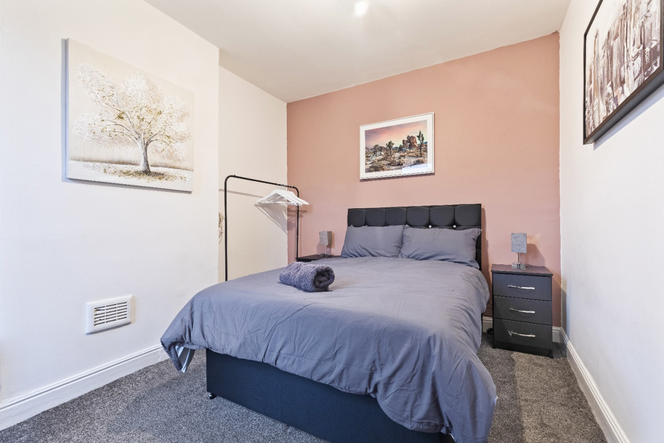 City Centre House, Free Parking, Sleeps up to 13 in Radford Blvd, Radford, Nottingham NG7 3BS, UK - Property image 21 - VivreStays