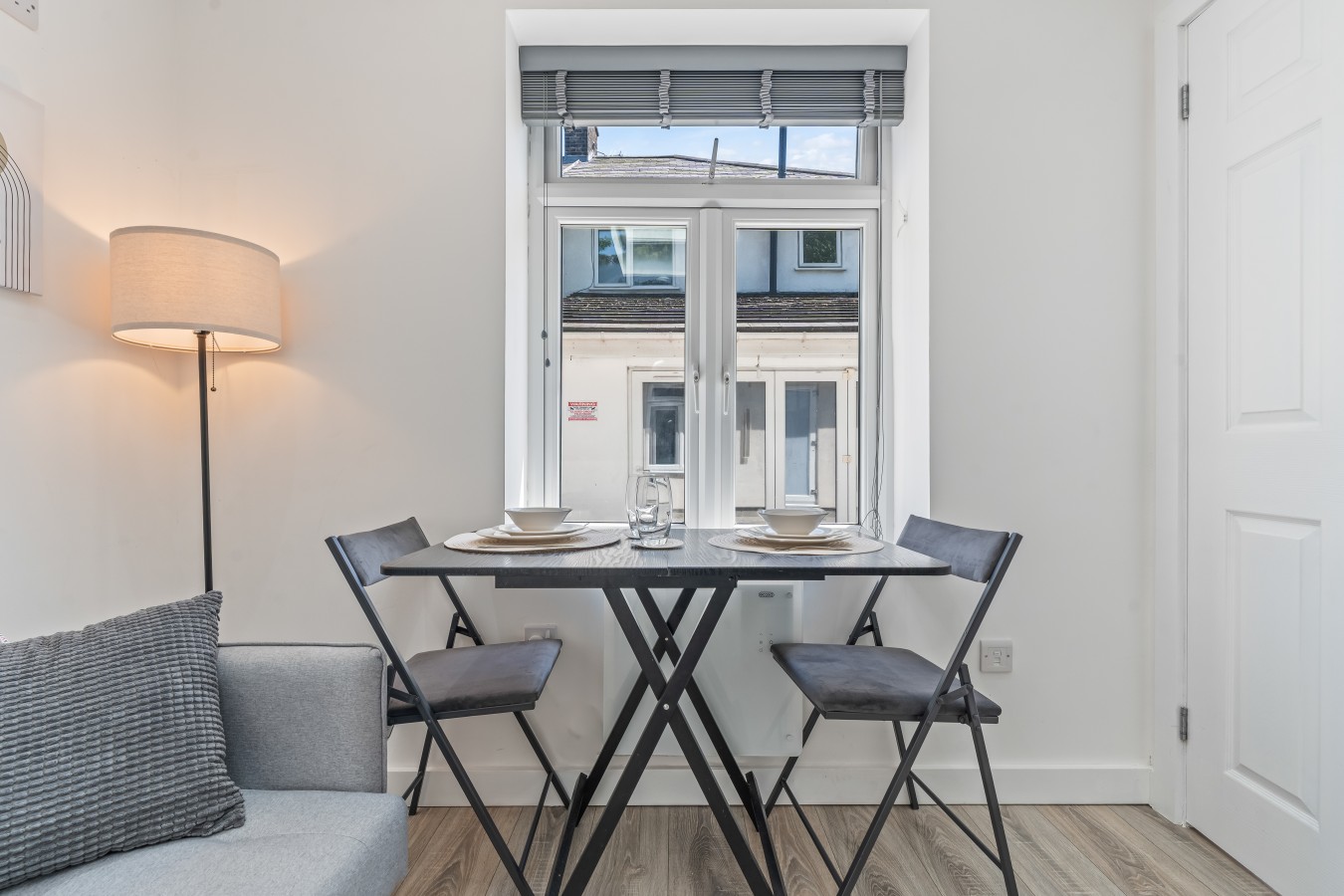 Modern Annex with Free Parking in 64 Burnside Rd, Dagenham RM8 1XD, UK - Property image 6 - VivreStays