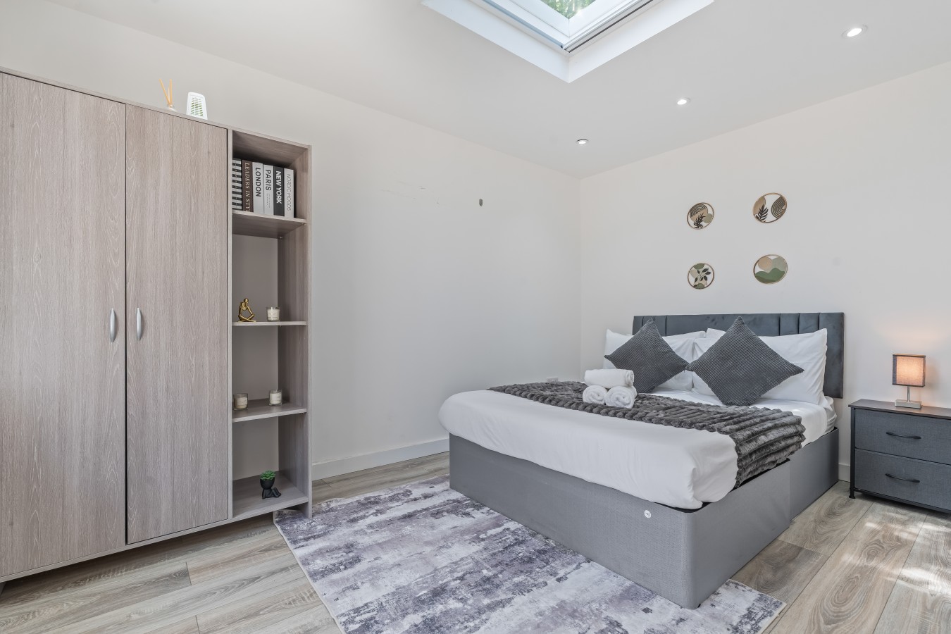 Modern Annex with Free Parking serviced apartment - UK - VivreStays