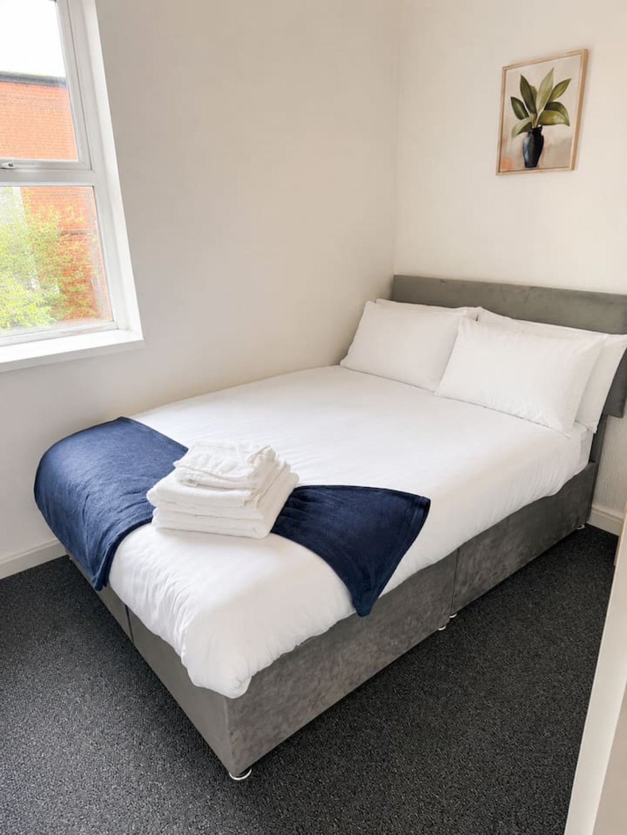 Cosy 1-Bed Barrow Stay | Sleeps 4 | Near Town in Schooner Street - Property image 5 - VivreStays
