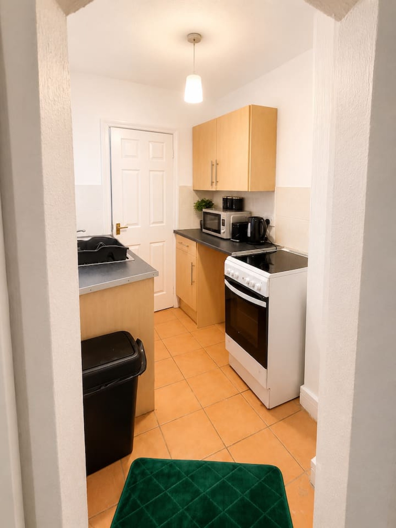 Cosy 1-Bed Barrow Stay | Sleeps 4 | Near Town in Schooner Street - Property image 3 - VivreStays
