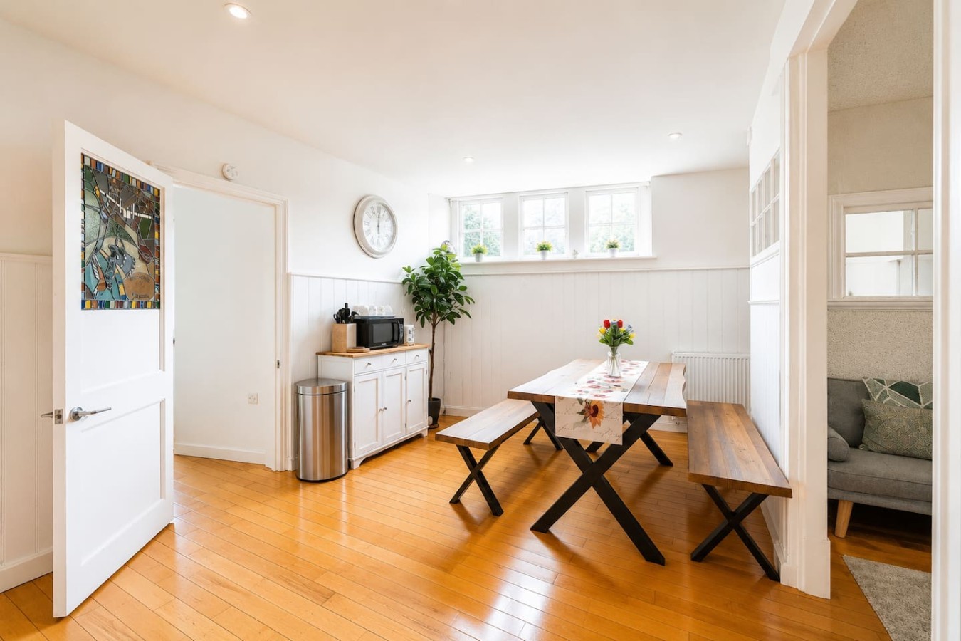 The Stable Block in Beautiful Beaufort House 2 Bedrooms in Beaufort Lodge, London Rd, Bath BA1 6QB, UK - Property image 11 - VivreStays