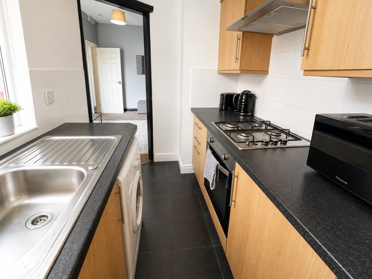 Contractor Stay near BAE | WiFi | Sleeps 4 in 2B Steamer St, Barrow-in-Furness LA14 2SG, UK - Property image 11 - VivreStays