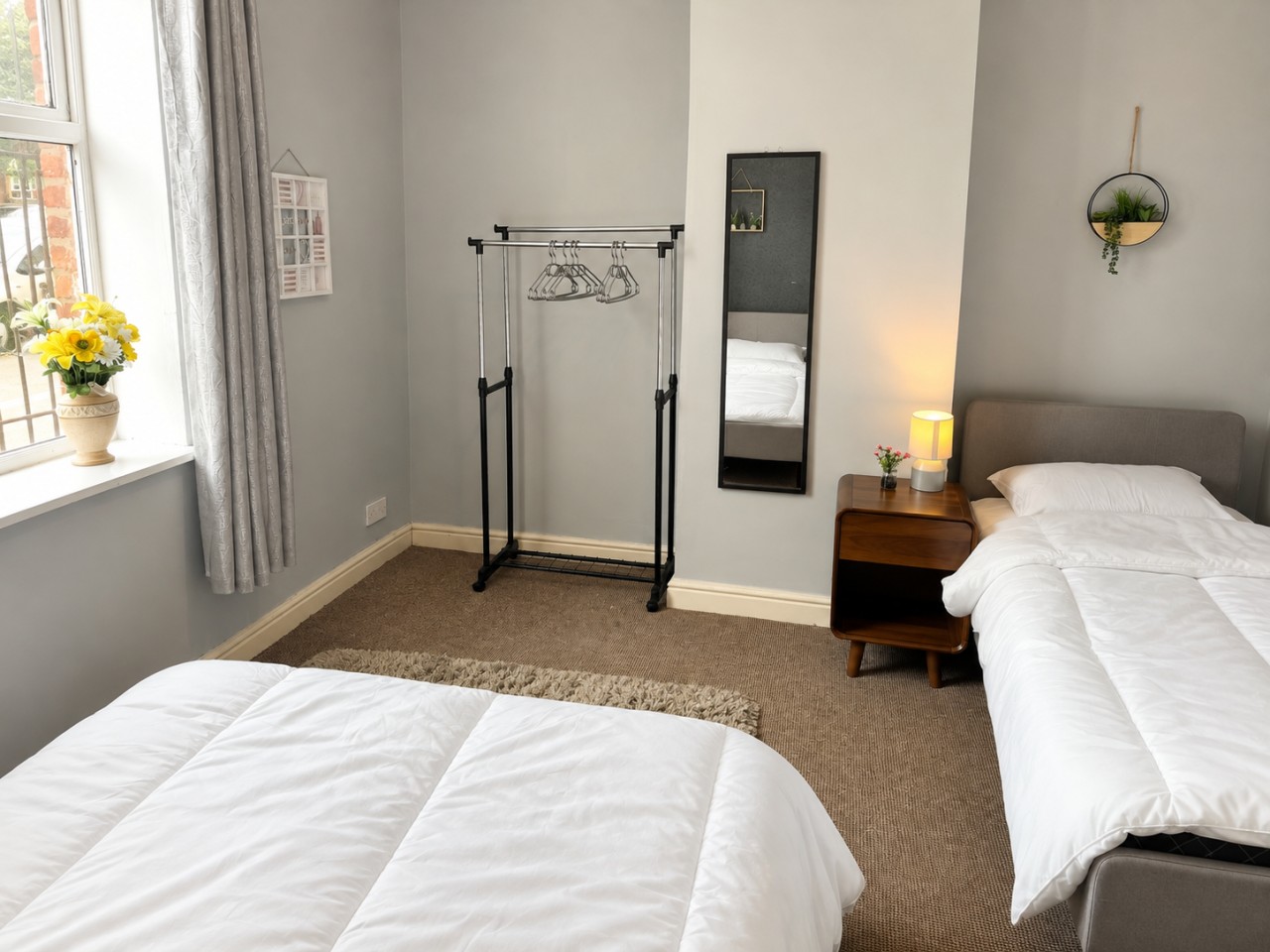 Contractor Stay near BAE | WiFi | Sleeps 4 in 2B Steamer St, Barrow-in-Furness LA14 2SG, UK - Property image 5 - VivreStays
