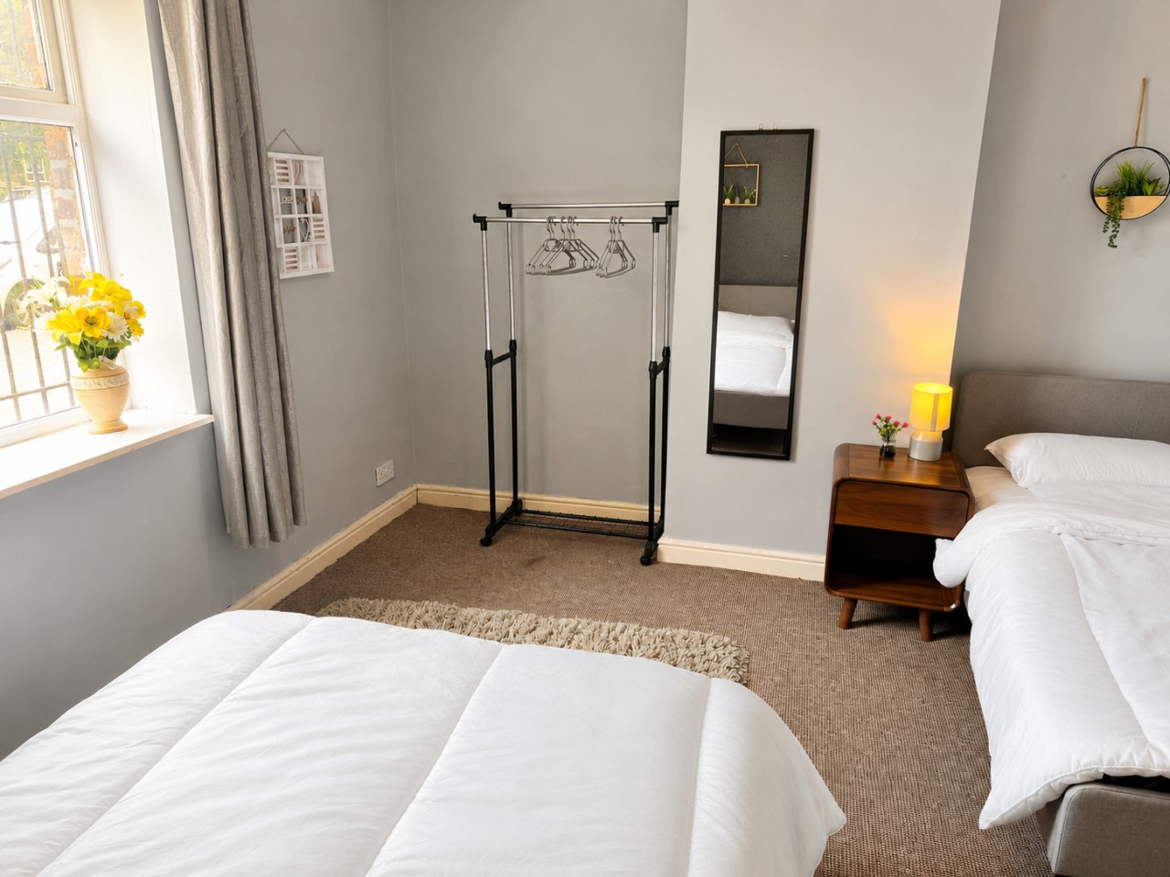 Contractor Stay near BAE | WiFi | Sleeps 4 in 2B Steamer St, Barrow-in-Furness LA14 2SG, UK - Property image 8 - VivreStays