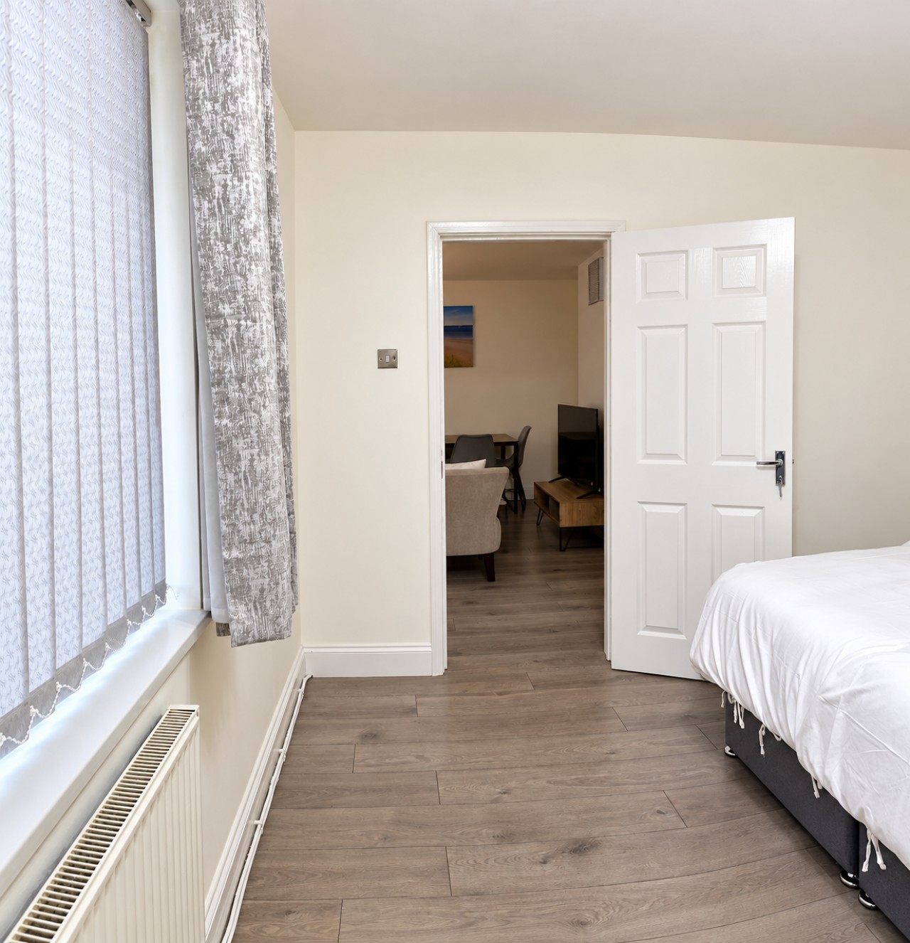 Cosy Jarrow 1-Bed | Driveway Parking & Garden in 8 Luss Ave, Jarrow NE32 4AR, UK - Property image 10 - VivreStays
