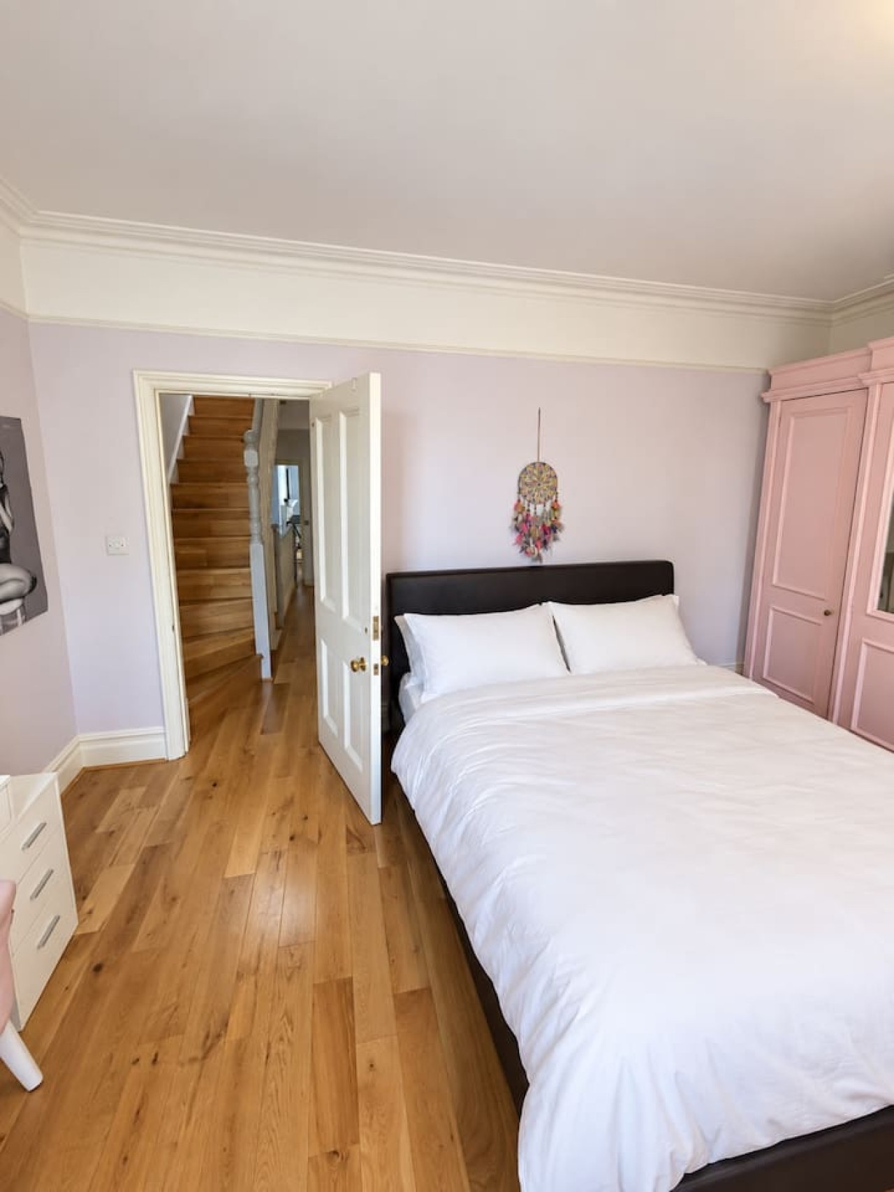 Wimbledon 3-Bed | Private Garden, Sleeps 6 in Strathearn Road - Property image 29 - VivreStays
