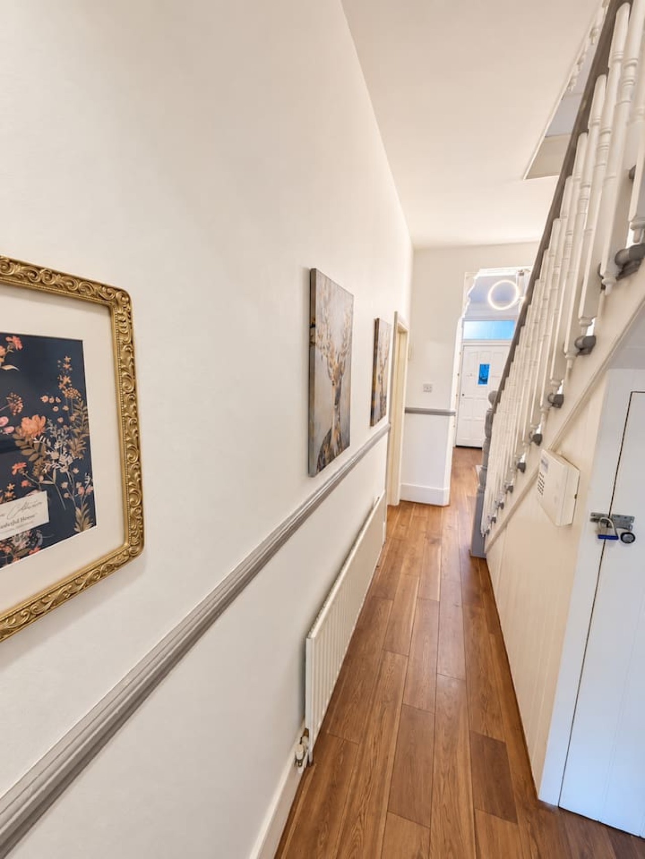 Wimbledon 3-Bed | Private Garden, Sleeps 6 in Strathearn Road - Property image 12 - VivreStays
