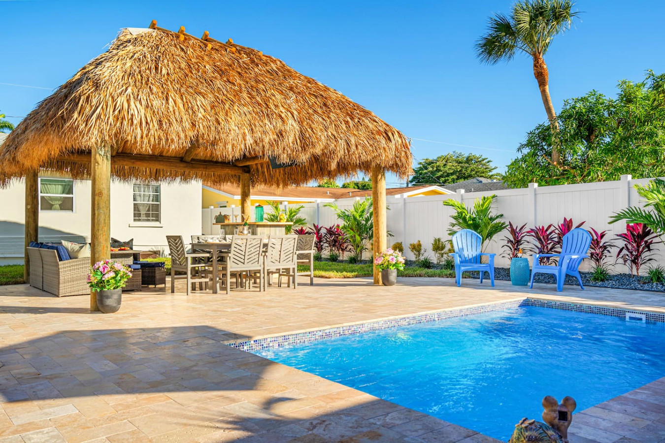 Heated Pool, Tiki Hut, Huge Yard, Bar, Walk 2 Ave - Delray Beach, FL