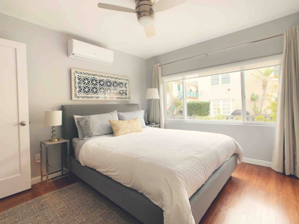 2bd Beach House|30 Steps to the Sand + AC