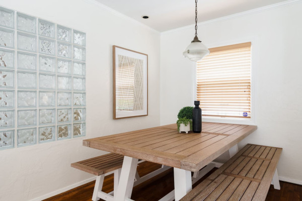 Cozy Coastal Cottage- Steps from the Sand