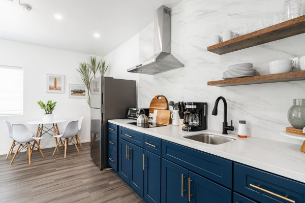 Stylish South Park Sanctuary Close to Downtown