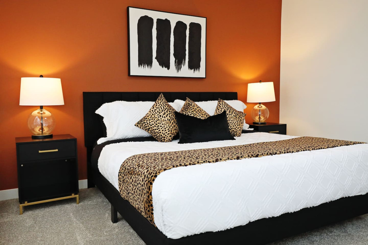 Stylish Haven With Fast Wifi And Disney+ - Elegant Family Retreat - Canada