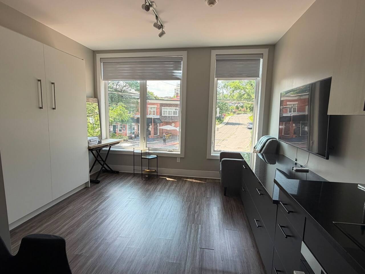 Modern 1br Apartment In Beechwood Village - Gatineau