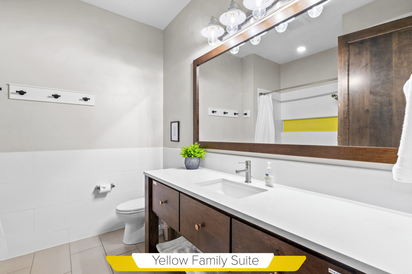 Yellow Family Suite