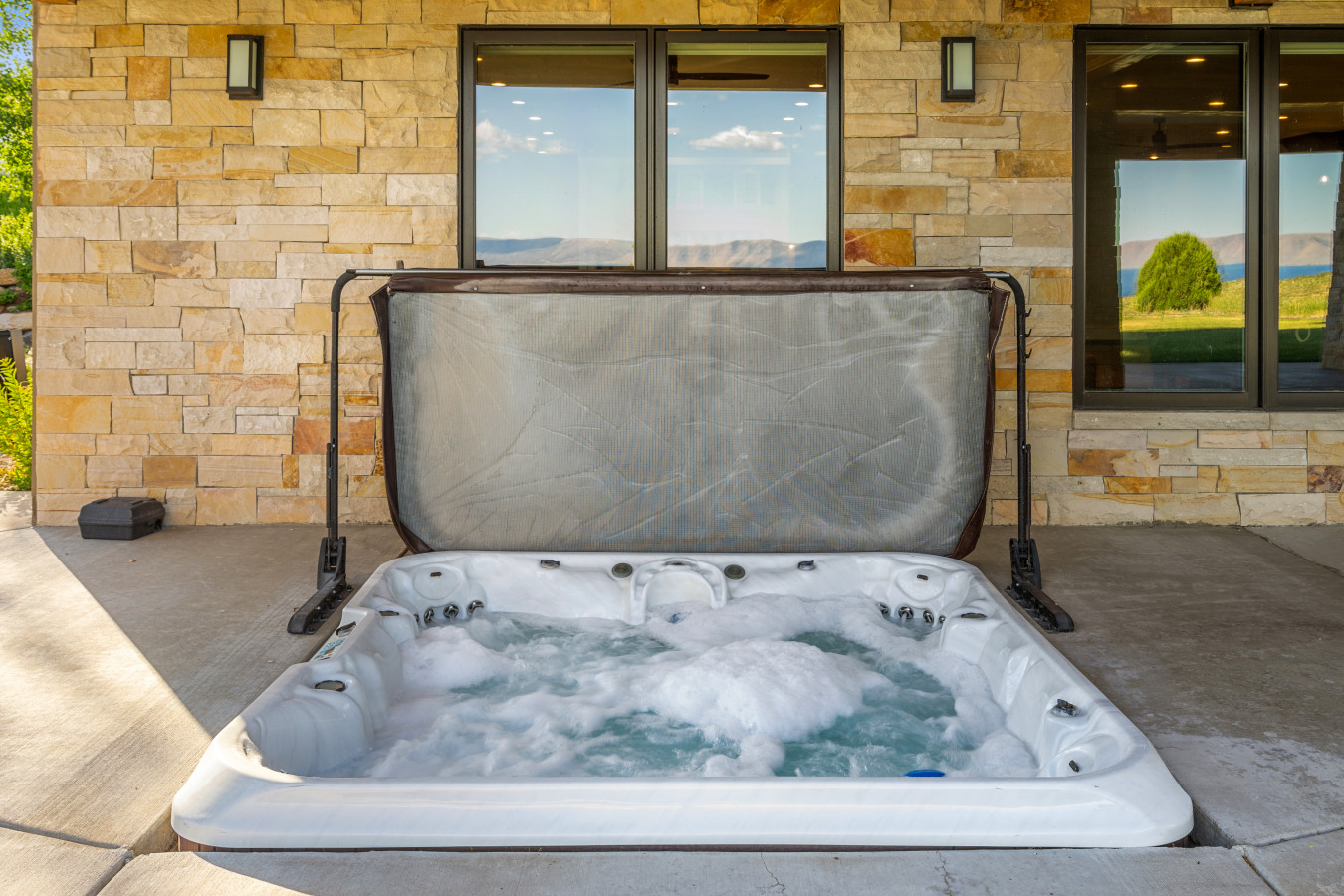 Private hot tub