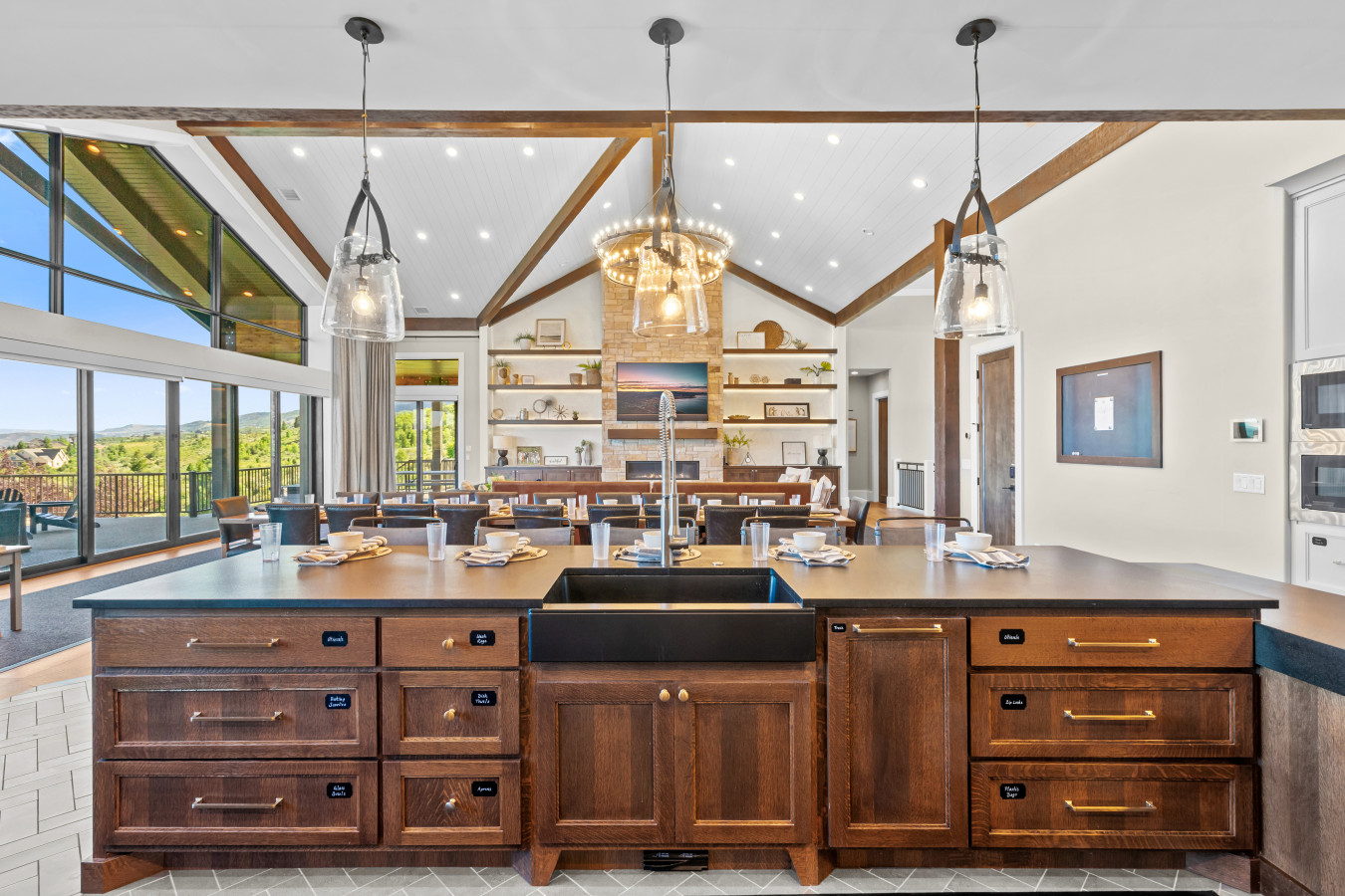 Glenn Haven | Luxury Large Group Getaway Sleeps 60 4
