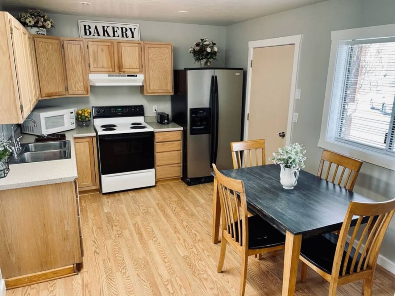 Farmhouse w/Kitchen & Bath - Room 1