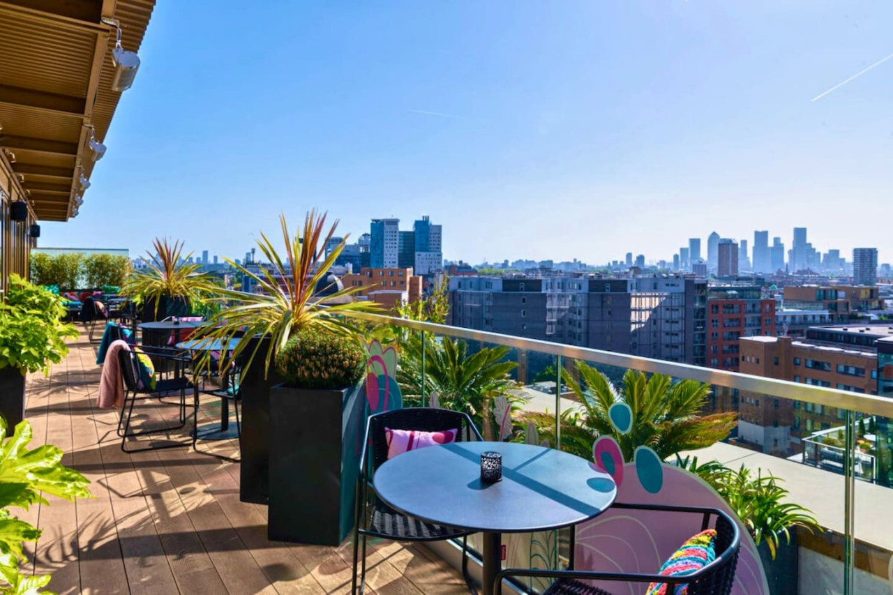 LuxuryLondonStays - Luxury City View AirCon Balcony Rooftop Panoramic London Heated Floor - 1000MB Wi-fi, Sky Garden in Alie Street - Property image 16 - VivreStays
