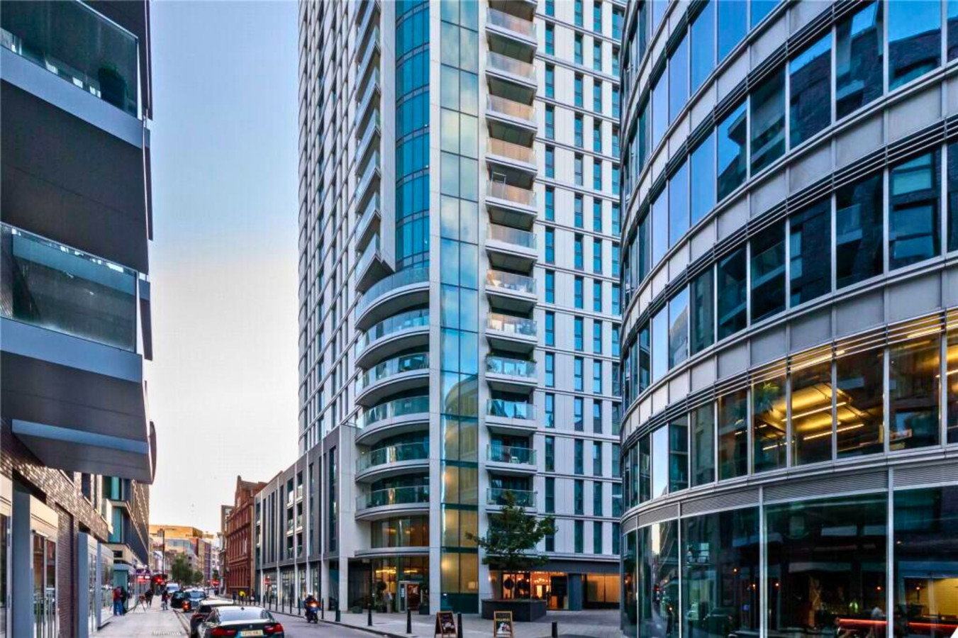 LuxuryLondonStays - Luxury City View AirCon Balcony Rooftop Panoramic London Heated Floor - 1000MB Wi-fi, Sky Garden in Alie Street - Property image 35 - VivreStays