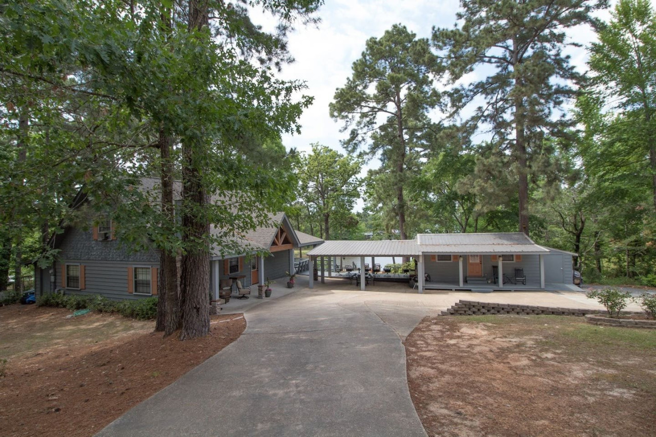 Bayview Lodge