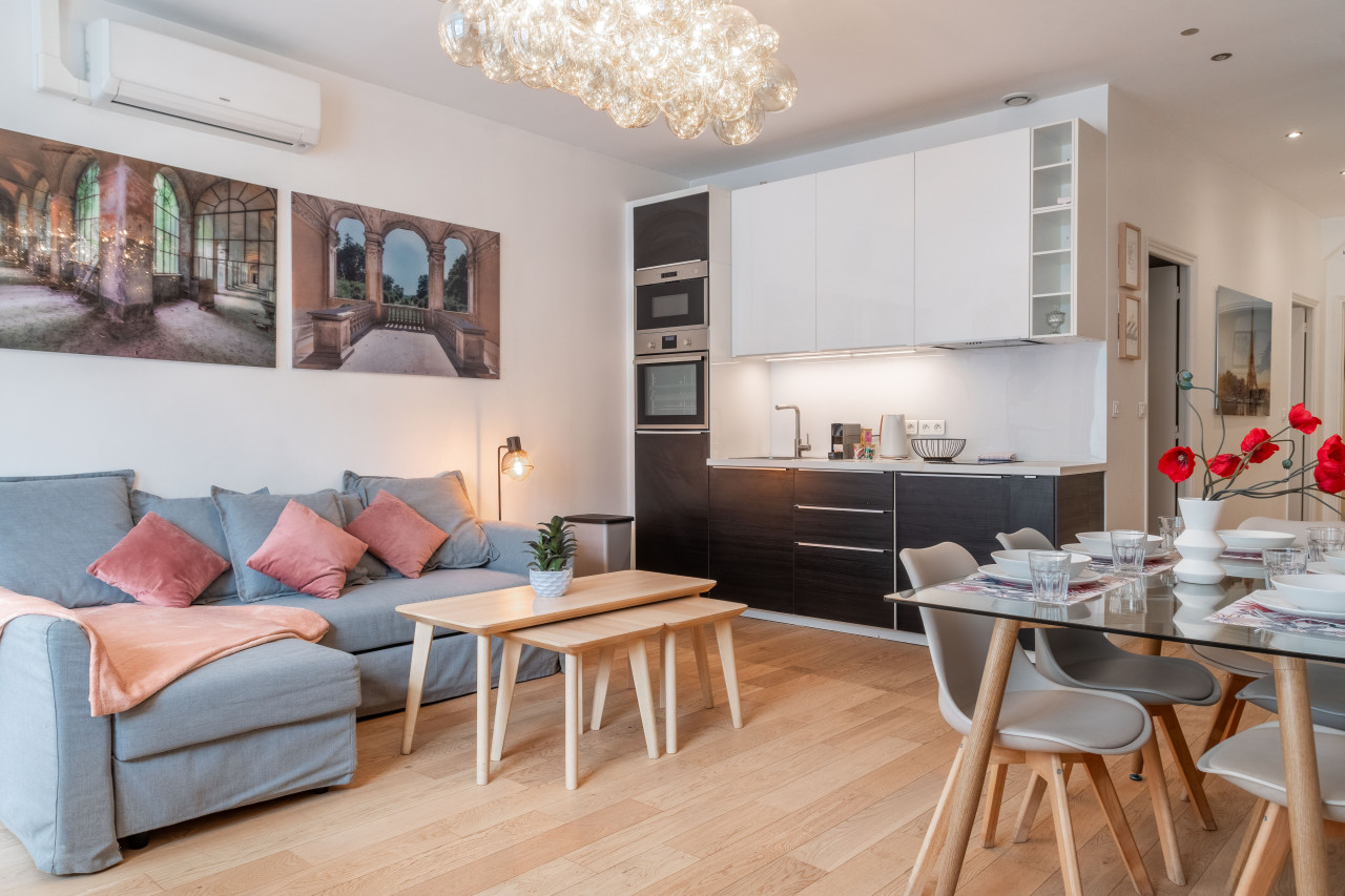 Fer à Moulin apartment — Sophie Stay