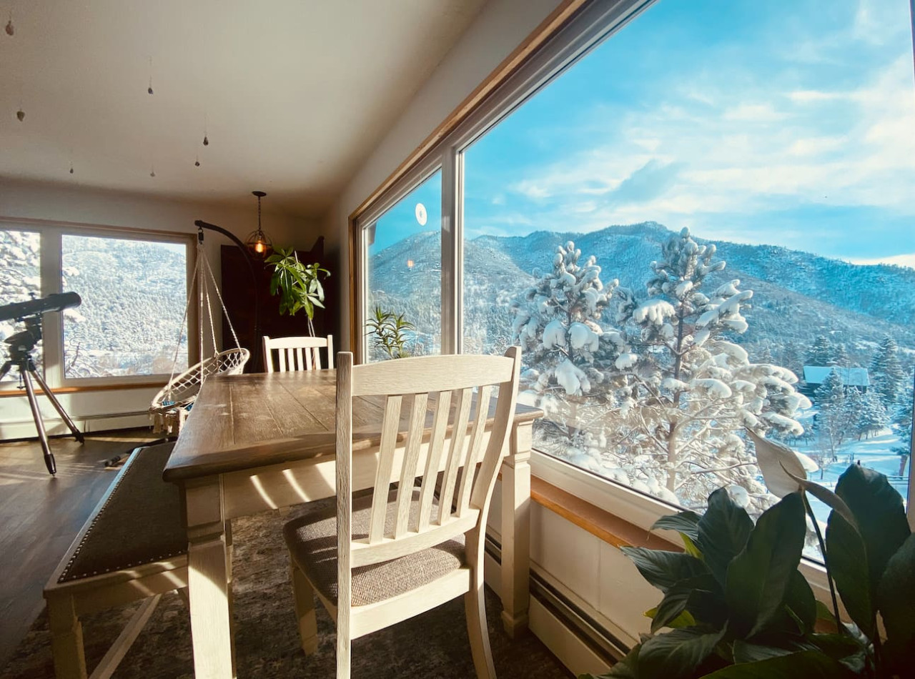 Romantic Home w/ Hot Tub, Mt. Views & Art