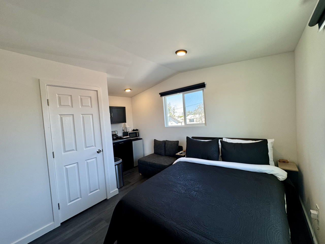 New City Loft Cozy With Backyard Unit C - Phoenix, AZ