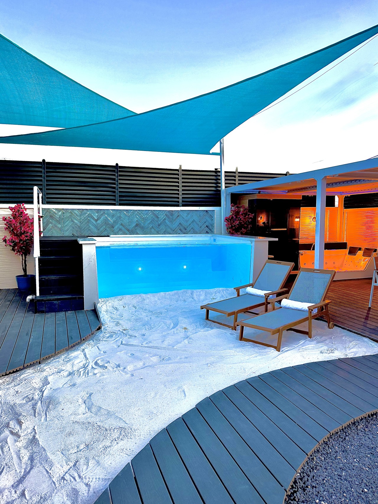 Luxury Heated Glass Pool + White Sand | Private Spa - Phoenix, AZ