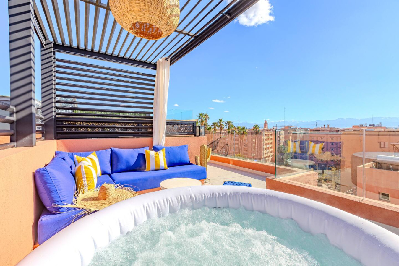 Exclusive Penthouse Gueliz Rooftop, Jacuzzi & Pool