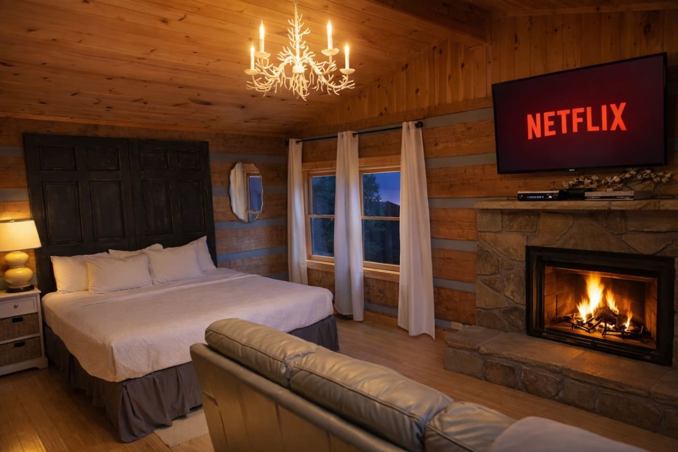 Large Smoky Mtn Cabin! Pool, Patio, Easy Access! - Image 3