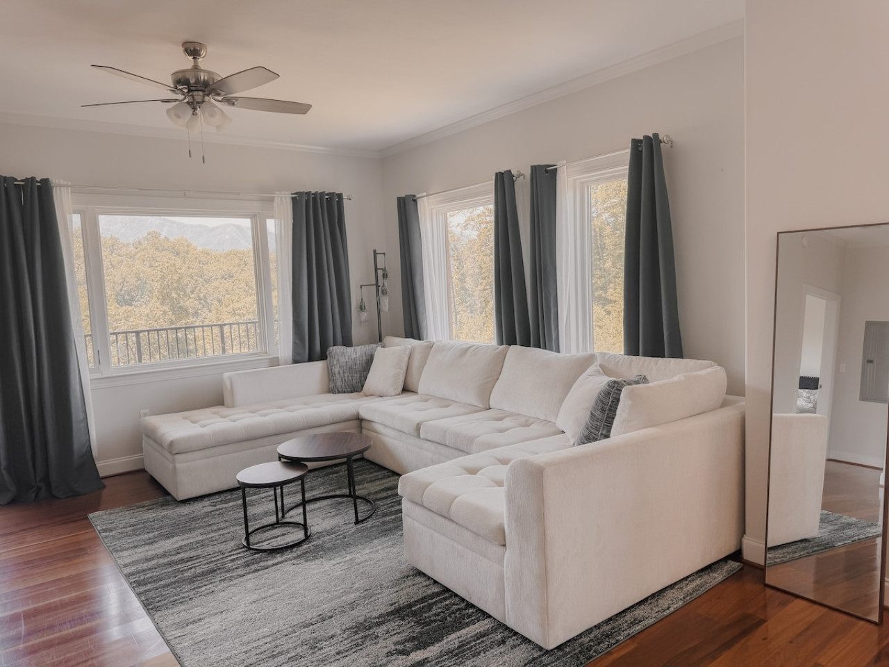 Modern 2BR Condo in Gatlinburg - Image 2