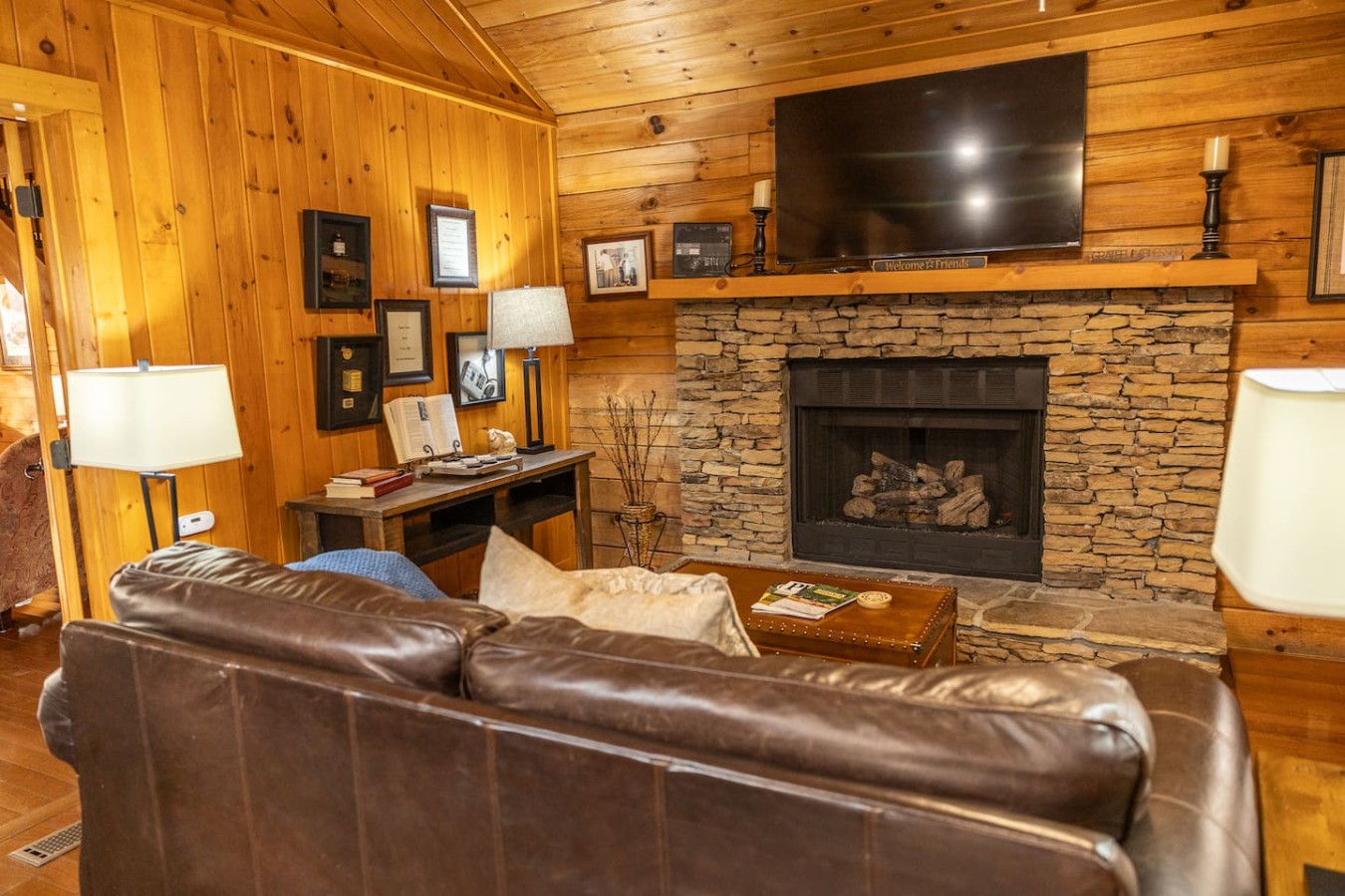 Cabin in the Smokies, View, Pool Table & Hot tub! - Image 3