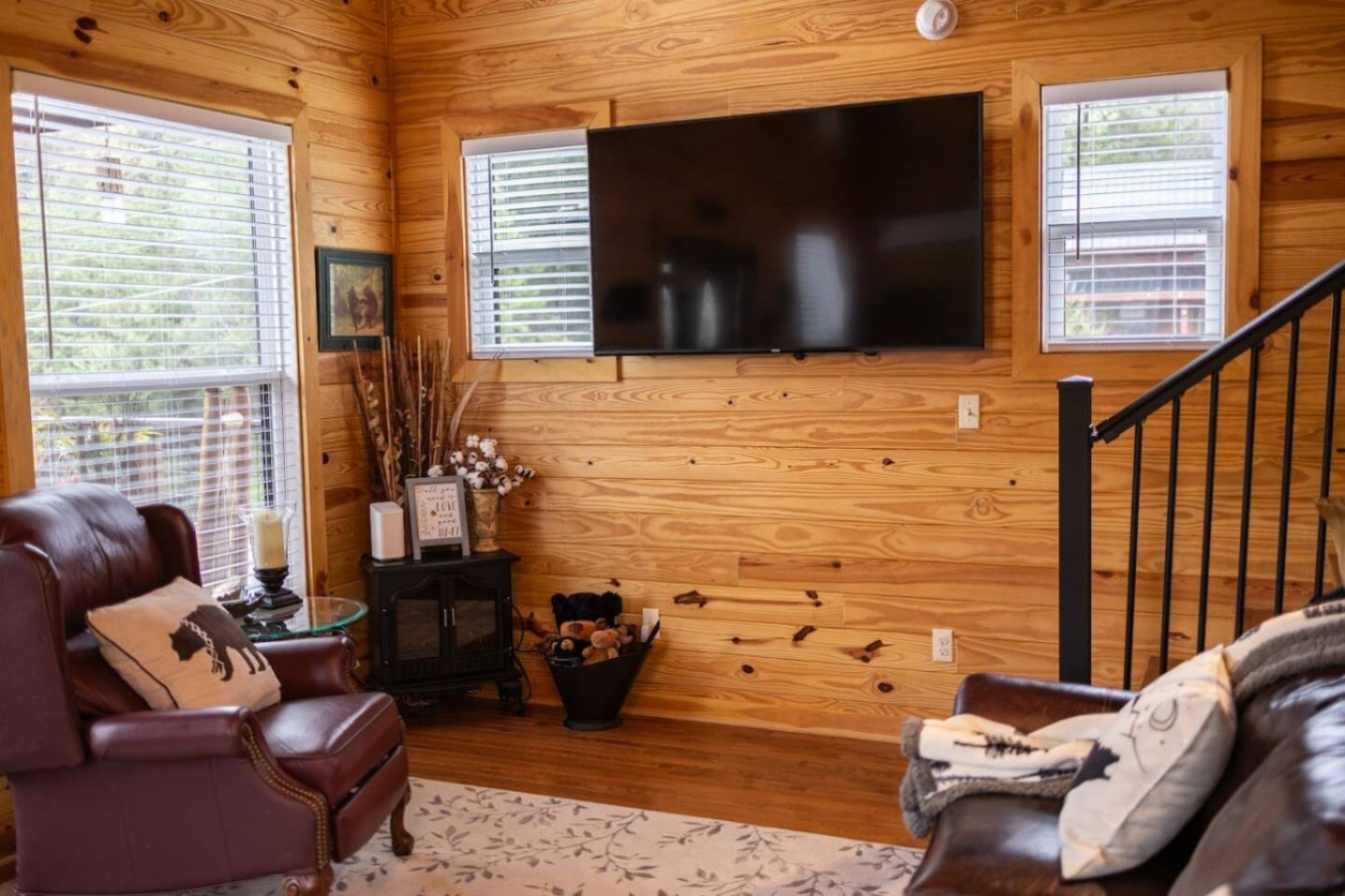 Smoky Mtn Cabin! Hot Tub, Lake, Pool, & Gameroom! - Image 3