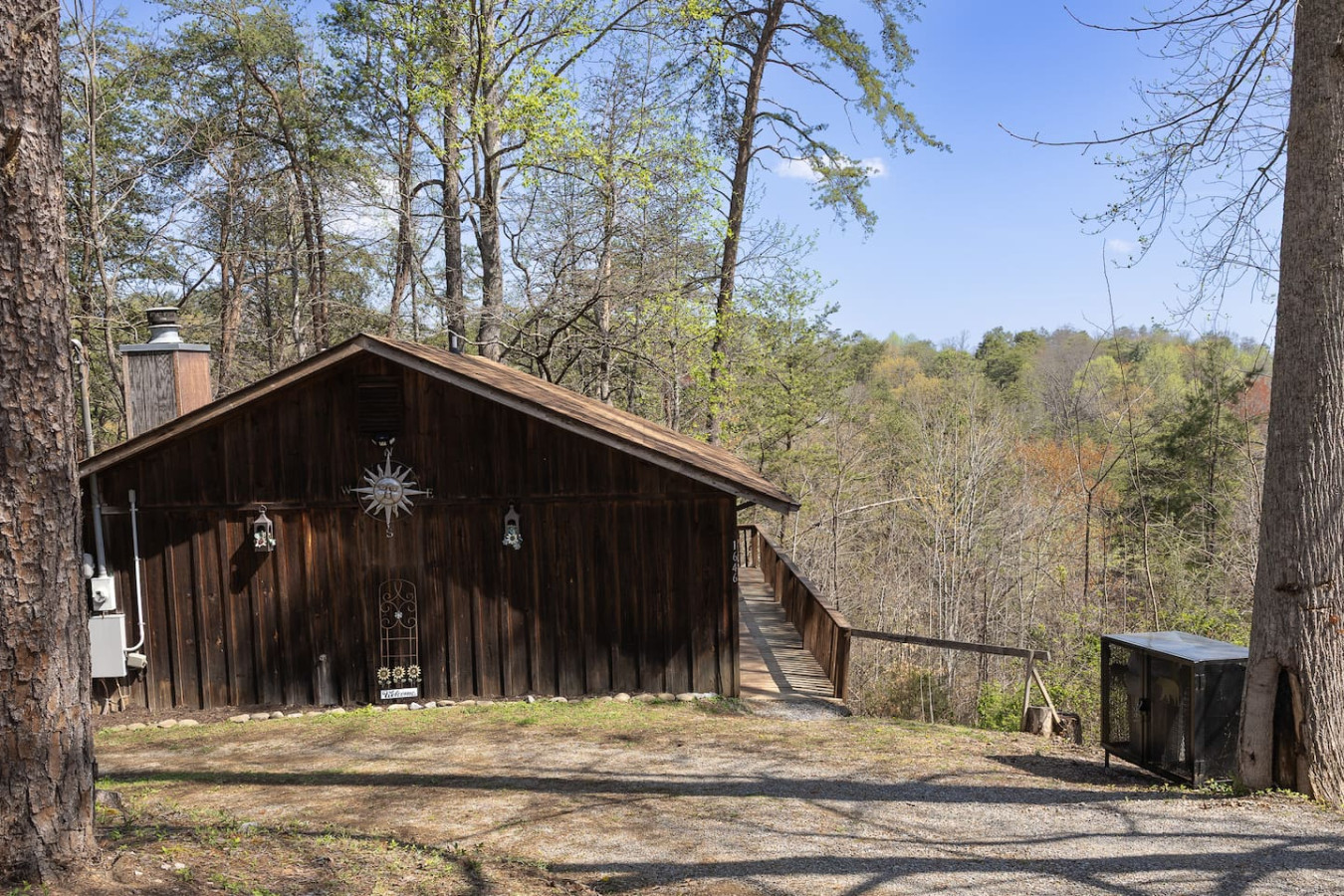 Pet Friendly Cabin w/ Mountain View & Pool Access! - Image 4
