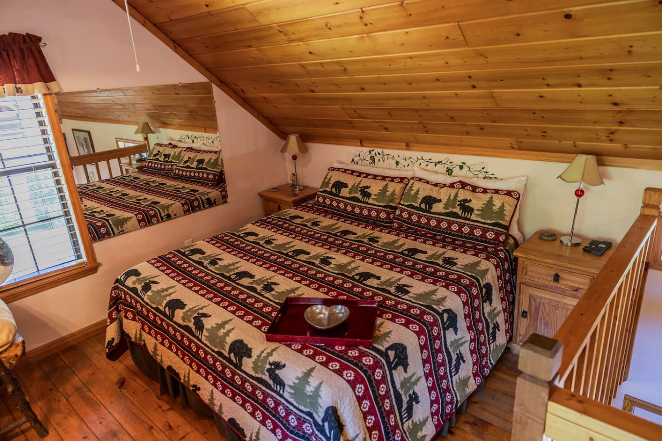 Cozy Pet Friendly Cabin! Pool Access, & Hot Tub! - Image 4