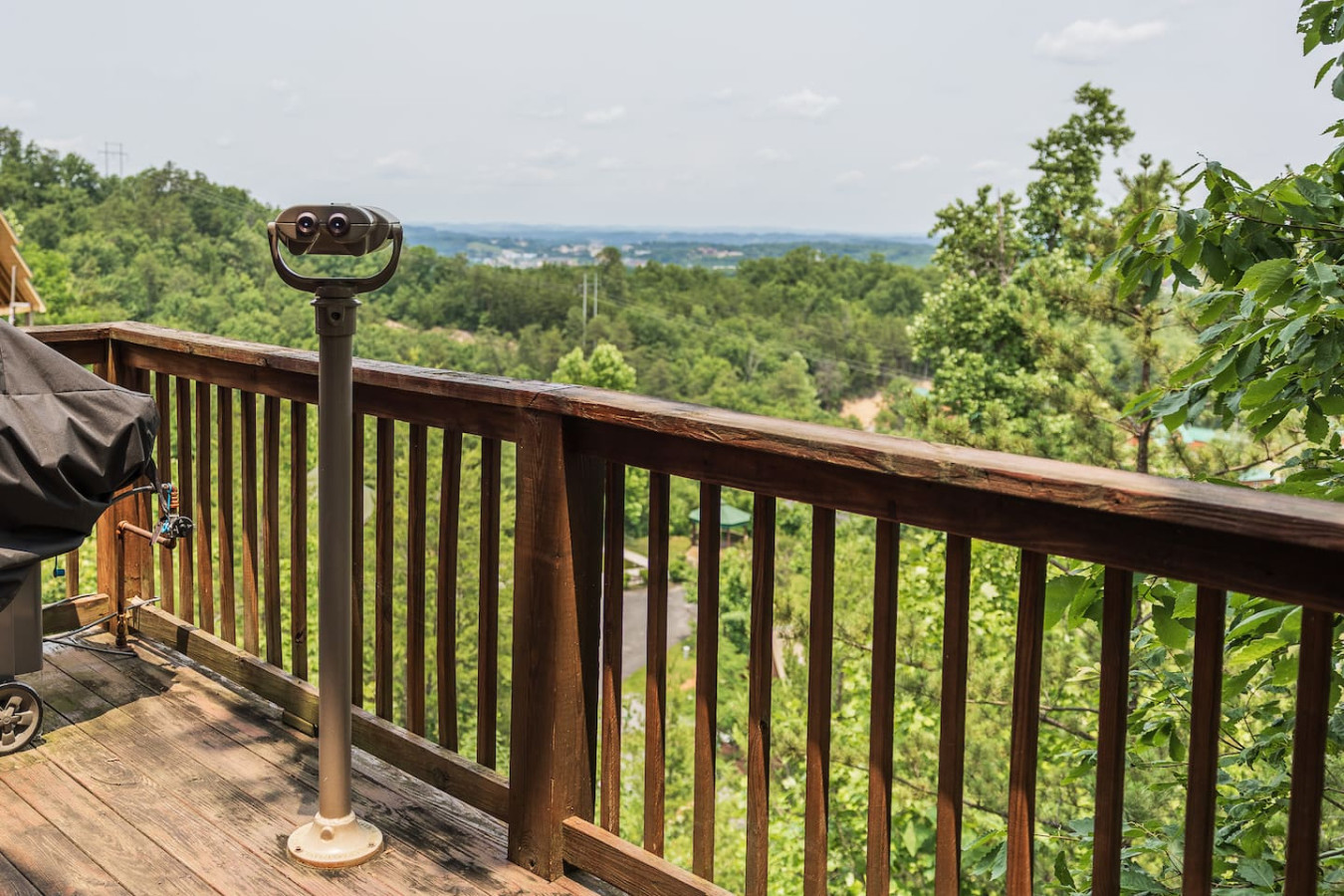 4BR Cabin, Mountain View, Hot Tub, Deck! - Image 4